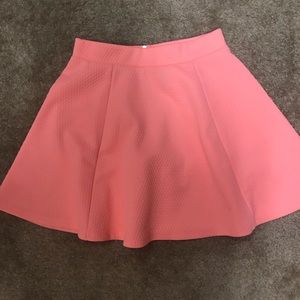 ✅H&M DIVIDED PEACH MINI SKIRT SIZE S✅